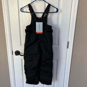 NWT cat and Jack black heavy duty snow bibs 5t